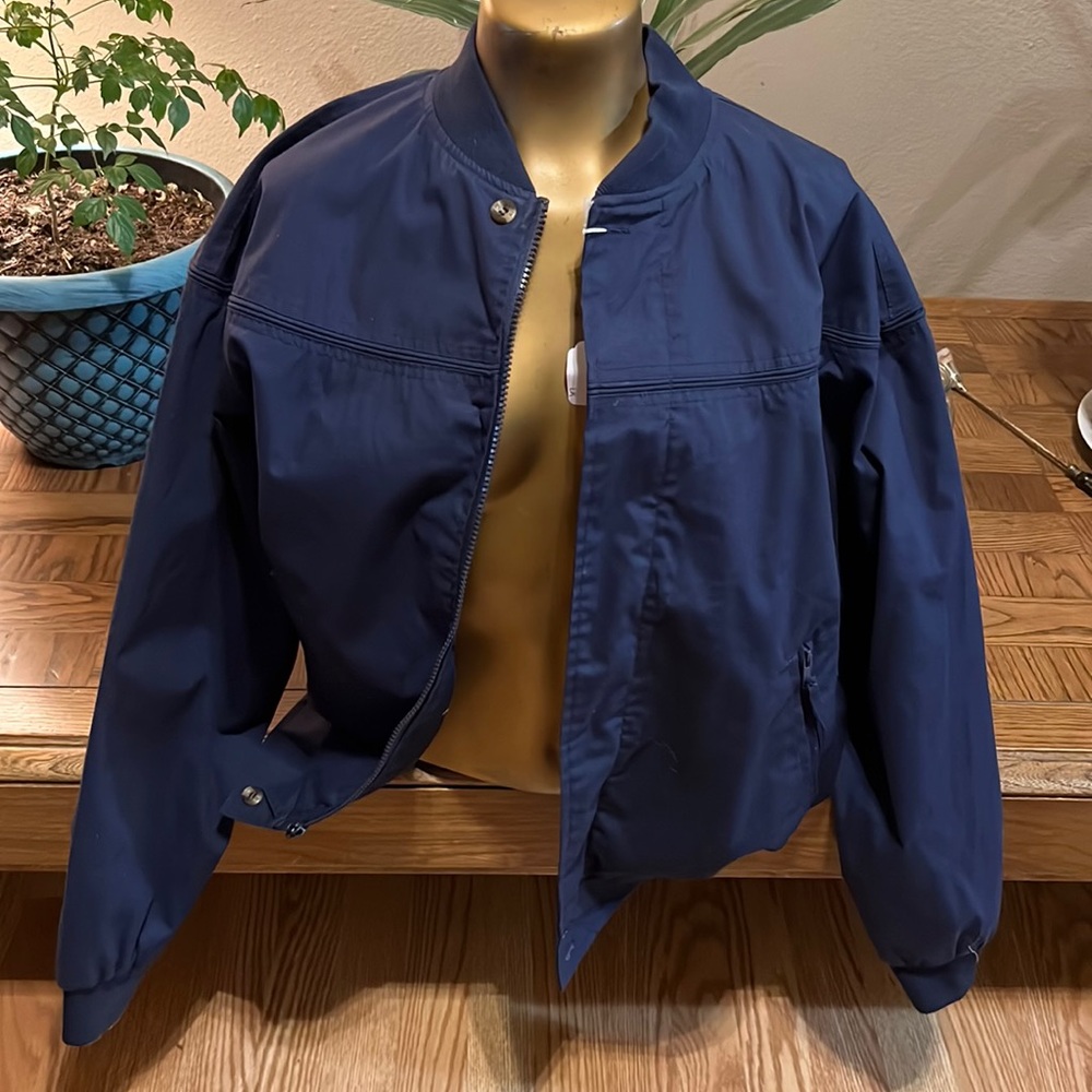 Windbreaker jacket